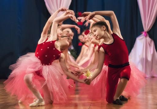 Como Aprender A Bailar Danza Contemporanea En Casa